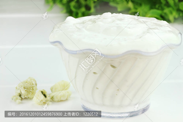 一碗沙拉醬