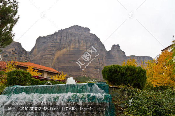 邁泰奧拉的懸崖和寺院