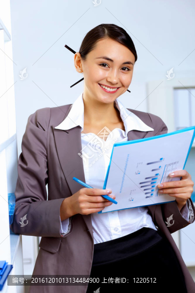 女青年上班服上班