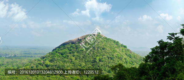 從錫吉里亞古宮山到山的形狀有限元