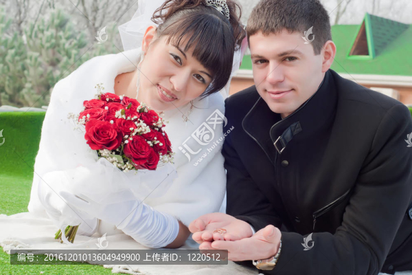 新婚夫婦