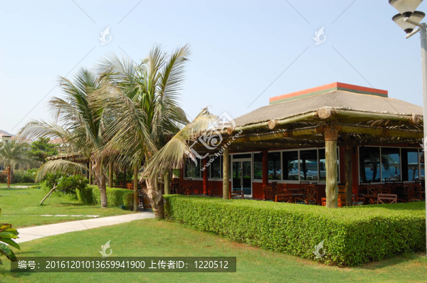 酒吧附近的度假海灘的酒店；迪拜；阿拉伯聯(lián)合酋長(zhǎng)國(guó)