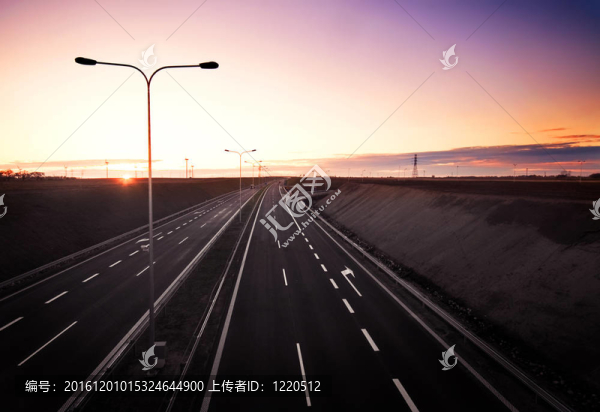 公路日落