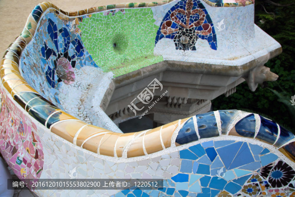 奎爾公園鑲嵌雕塑；巴塞羅那