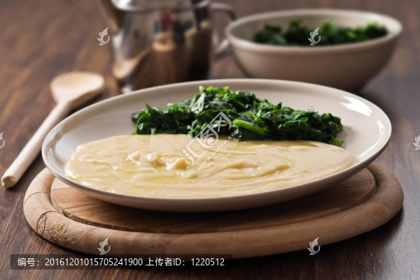 蠶豆醬菠菜。