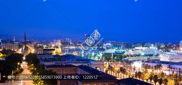 巴塞羅那；夜晚的西班牙天際線