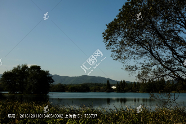 湖光山色