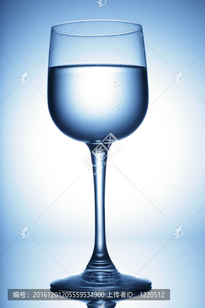 水