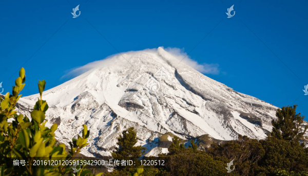 山埃格蒙特或塔拉納基山