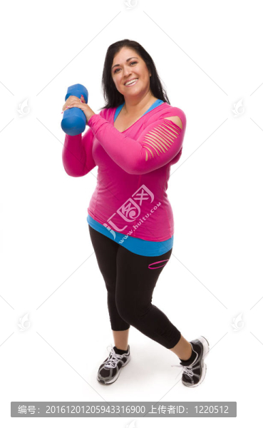 西班牙女子在鍛煉衣服舉啞鈴