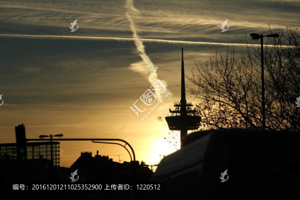 德國(guó)城市日落的古龍水