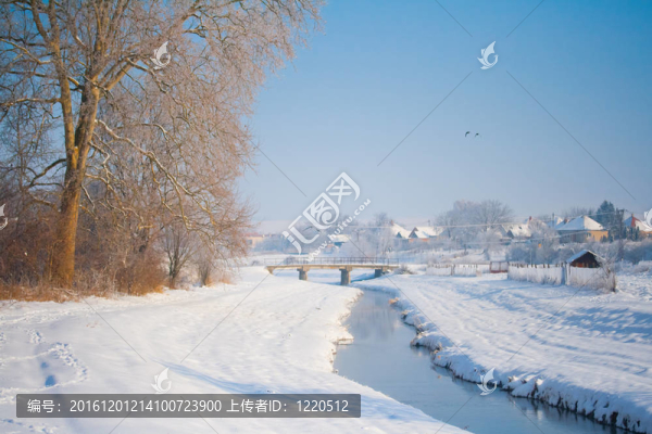 河的風(fēng)景