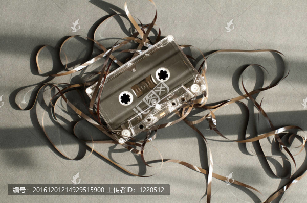 帶減磁帶的音頻磁帶盒。