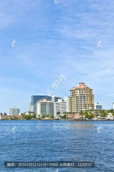 從運(yùn)河羅德岱爾堡天際線