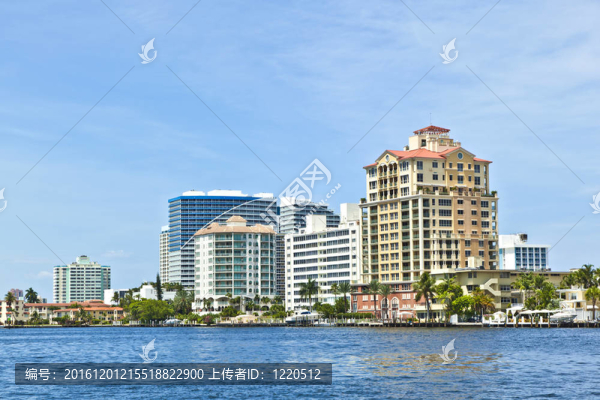從運(yùn)河羅德岱爾堡天際線