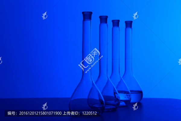 化學(xué)實(shí)驗(yàn)室設(shè)備和玻璃管