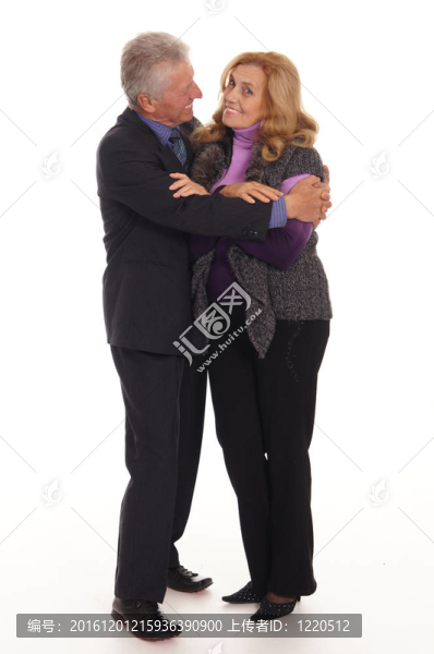 老夫婦拿著