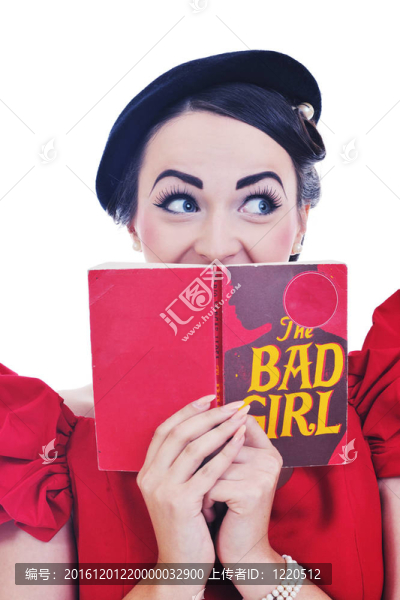 美麗少婦讀書