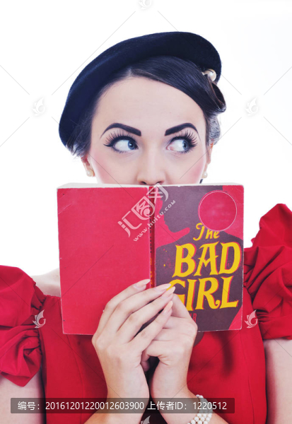 美麗少婦讀書