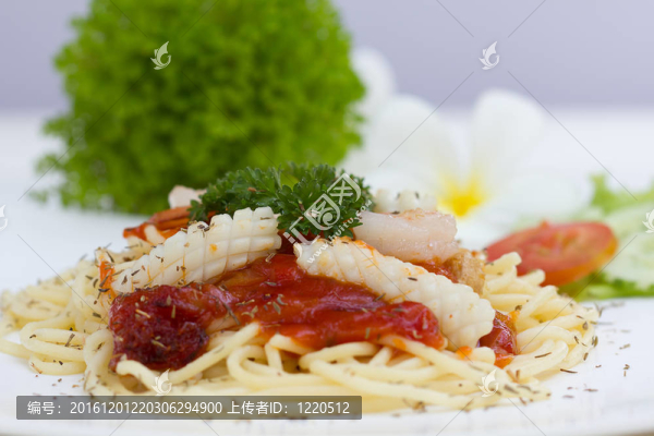 美味面食海鮮盤(pán)