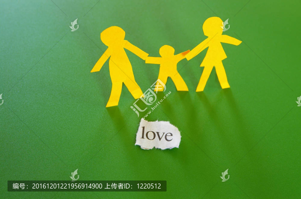 父母和孩子剪紙