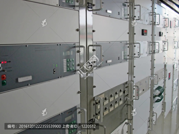 某工業(yè)電氣控制面板