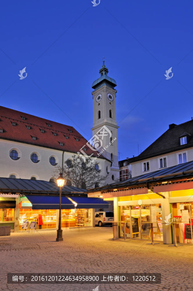 Viktualienmarkt和heiliggeist教堂；慕尼黑；德國。