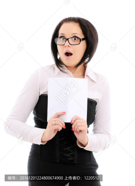 讀一本書的女人