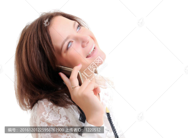 電話交談的女人