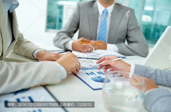 在小組討論