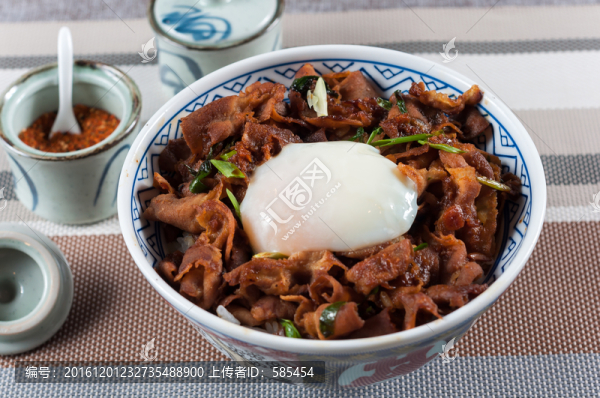 丼飯