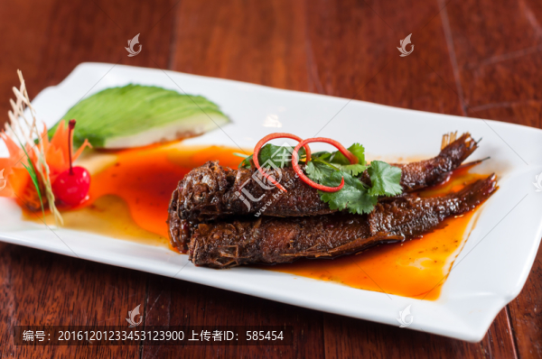 香辣小黃魚(yú)