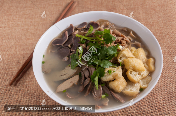 鴨血粉絲湯