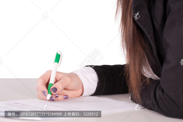 用鋼筆的手