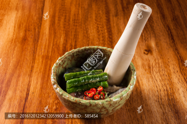 擂椒皮蛋