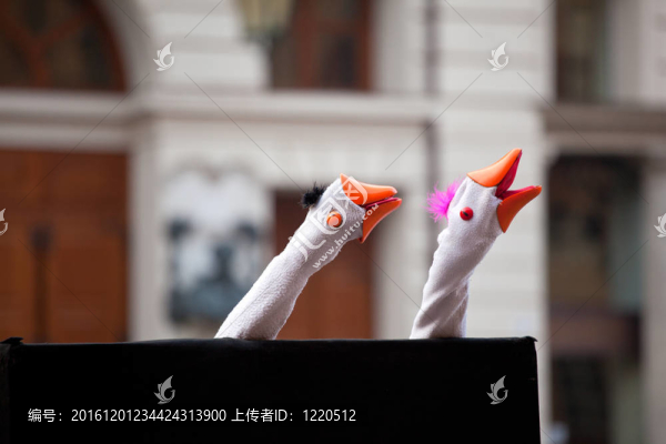 與鵝木偶表演