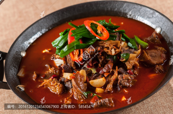 鐵鍋黃牛肉