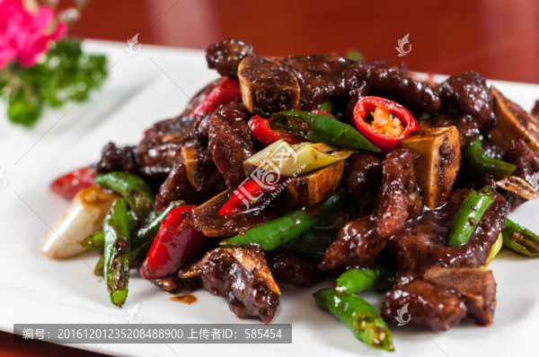 黑椒牛仔骨