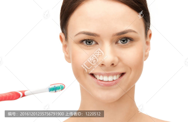 漂亮的女人帶牙刷