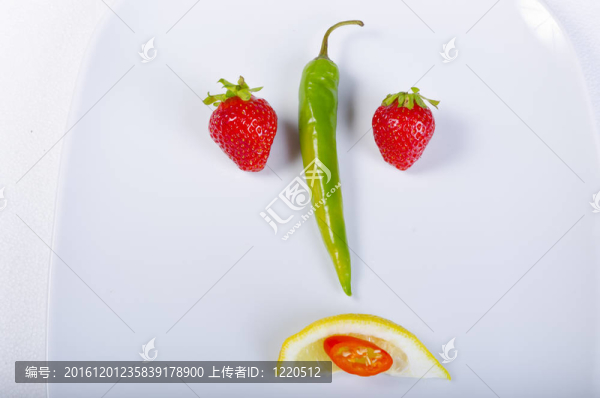 一個(gè)紅辣椒和草莓總結(jié)作文