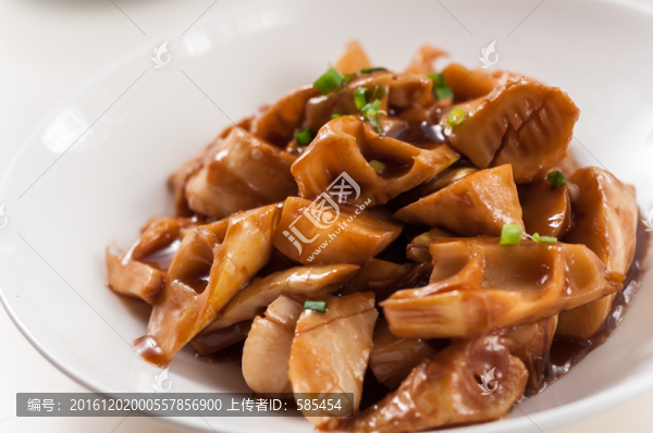 油燜春筍