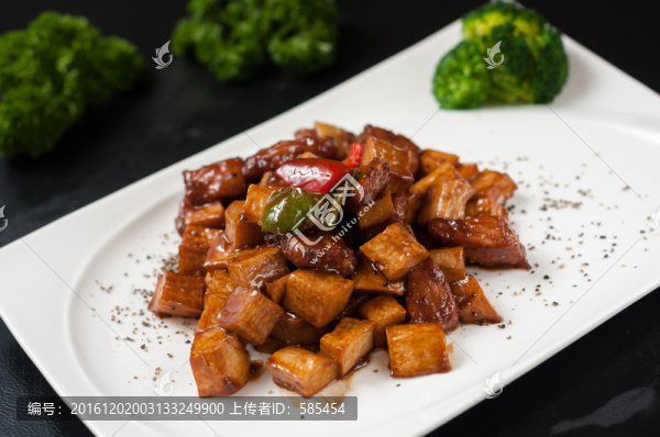 杏鮑菇牛肉粒