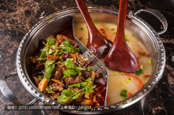 牛肉火鍋