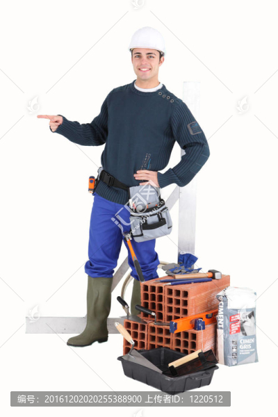 瓦工指著空分隔開的