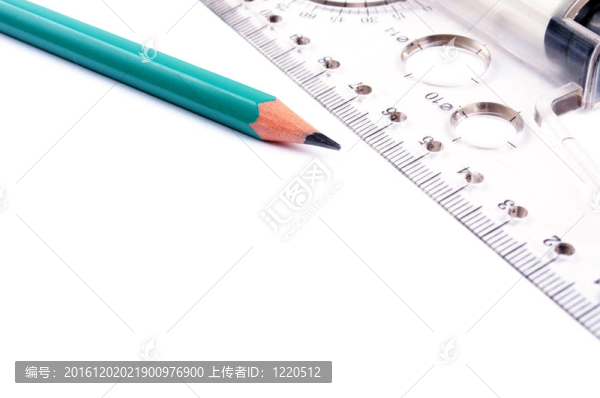 鉛筆和尺子