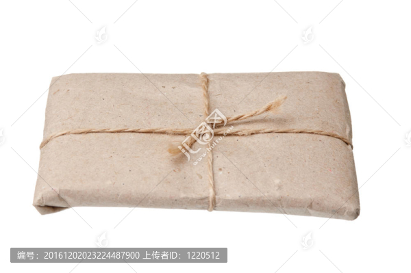 用牛皮紙包著的包裹