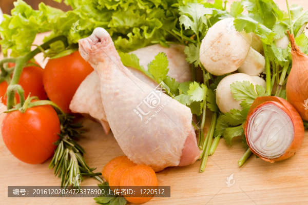雞肉和蔬菜