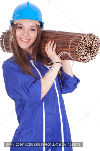 藍色的頭盔和工作服的年輕女子用柳條