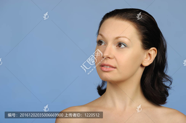 美麗的年輕女人