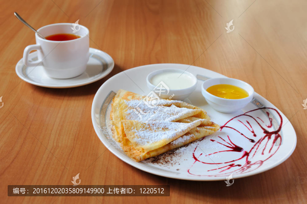 茶和煎餅加糖